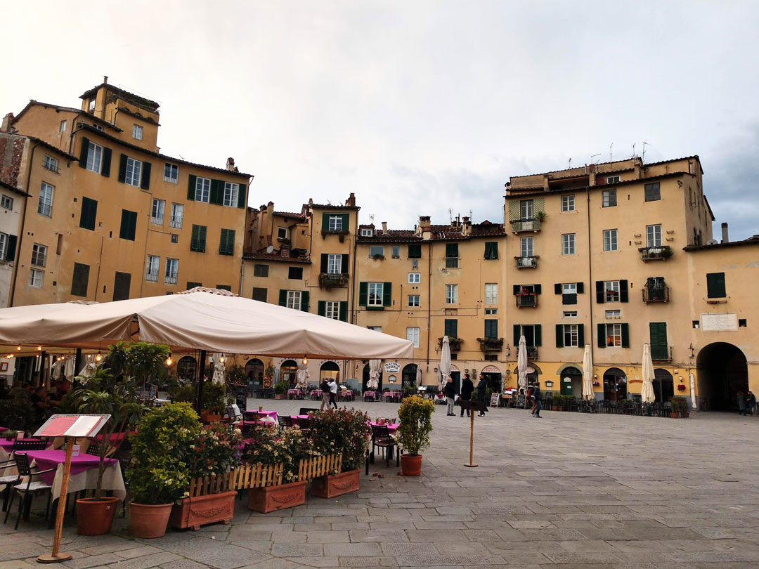 Lucca-3